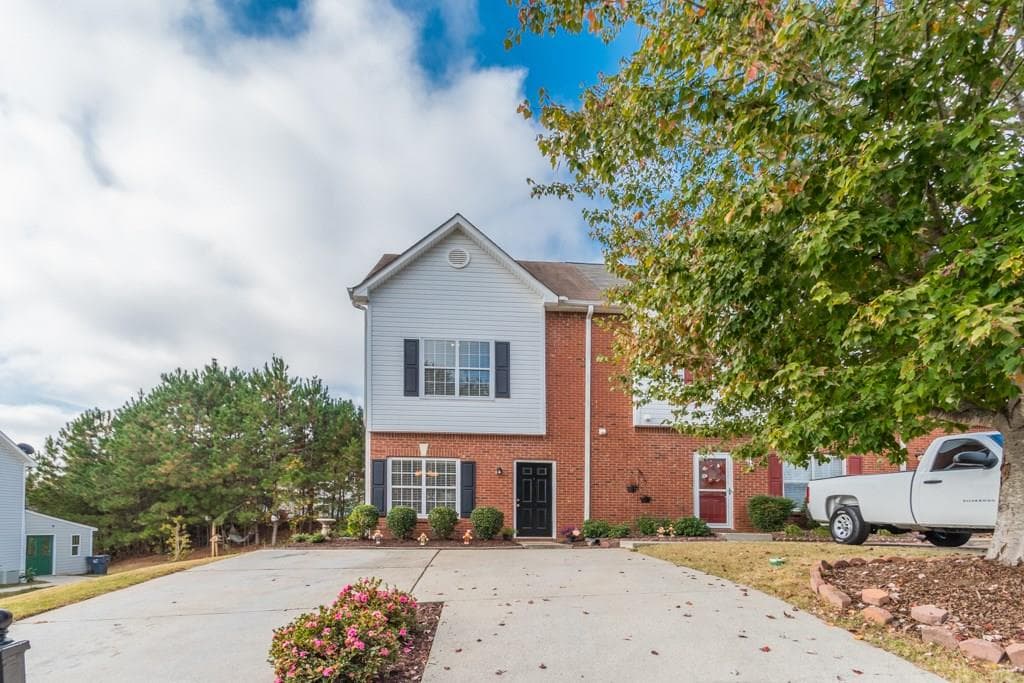 4390 Cypress Court, Cumming, GA 30040 — most recent listing photo