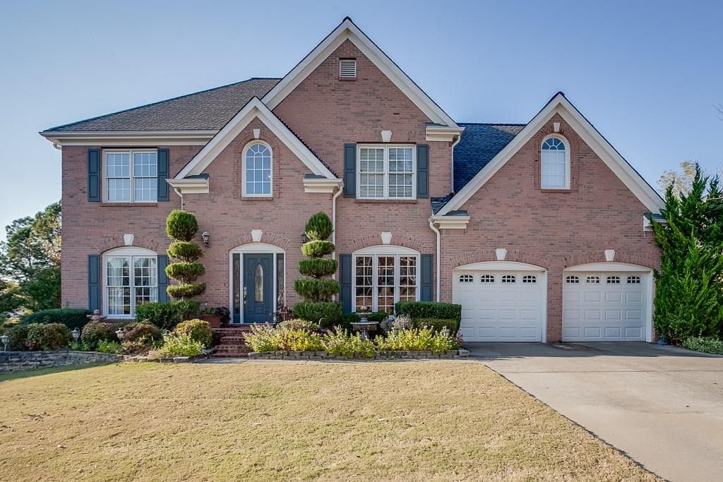 4 bedroom, 2,878 sq ft single family residence sold at 183 Rugby Drive, Suwanee, GA 30024