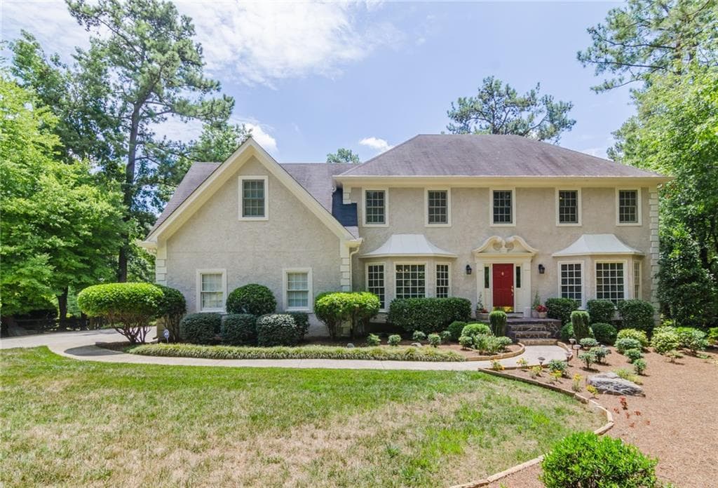 4 bedroom, 3,354 sq ft single family residence sold at 10425 Turner Road, Roswell, GA 30076