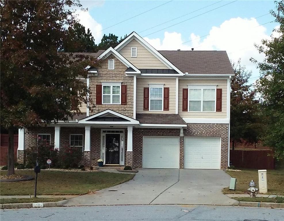 4 bedroom, 2,984 sq ft single family residence sold at 6502 Stonelake Place, Atlanta, GA 30331