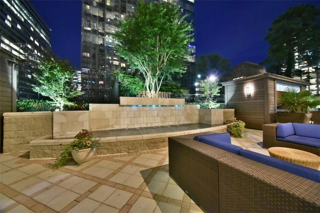 1 bedroom, 1,303 sq ft condominium sold at 3445 Stratford Road 908, Atlanta, GA 30326