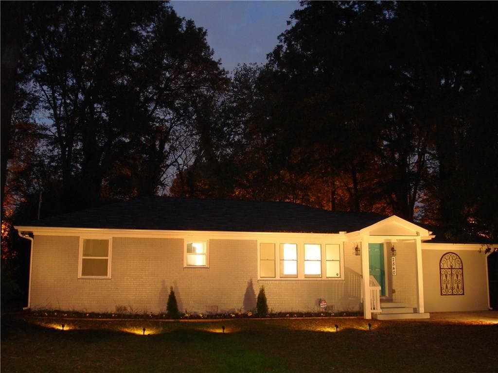 4 bedroom, 1,370 sq ft single family residence sold at 2840 Laguna Drive, Decatur, GA 30032