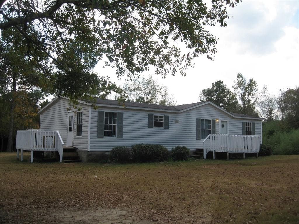 3 bedroom single family residence sold at 1881 Dry Pond Road, Monroe, GA 30656