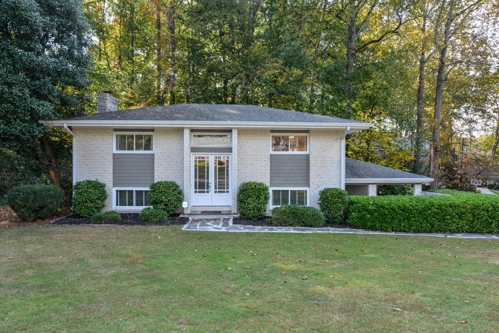3243 Leslie Lane, Atlanta, GA 30345 — most recent listing photo