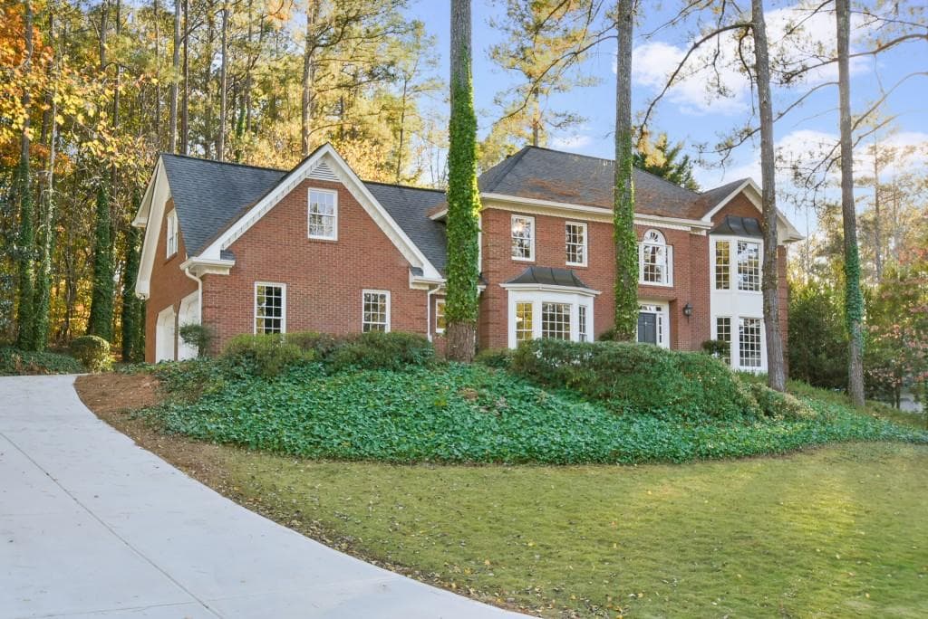 2065 Shallowford Park Manor, Roswell, GA 30075 — most recent listing photo