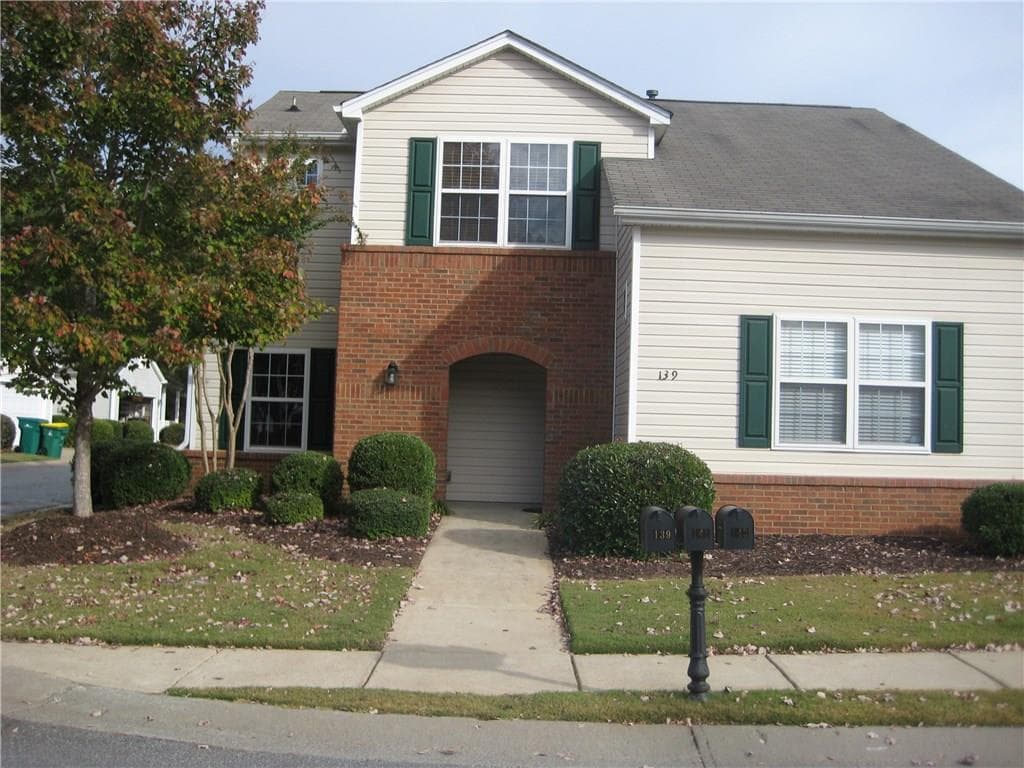 139 W Oaks Place, Woodstock, GA 30188 — most recent listing photo