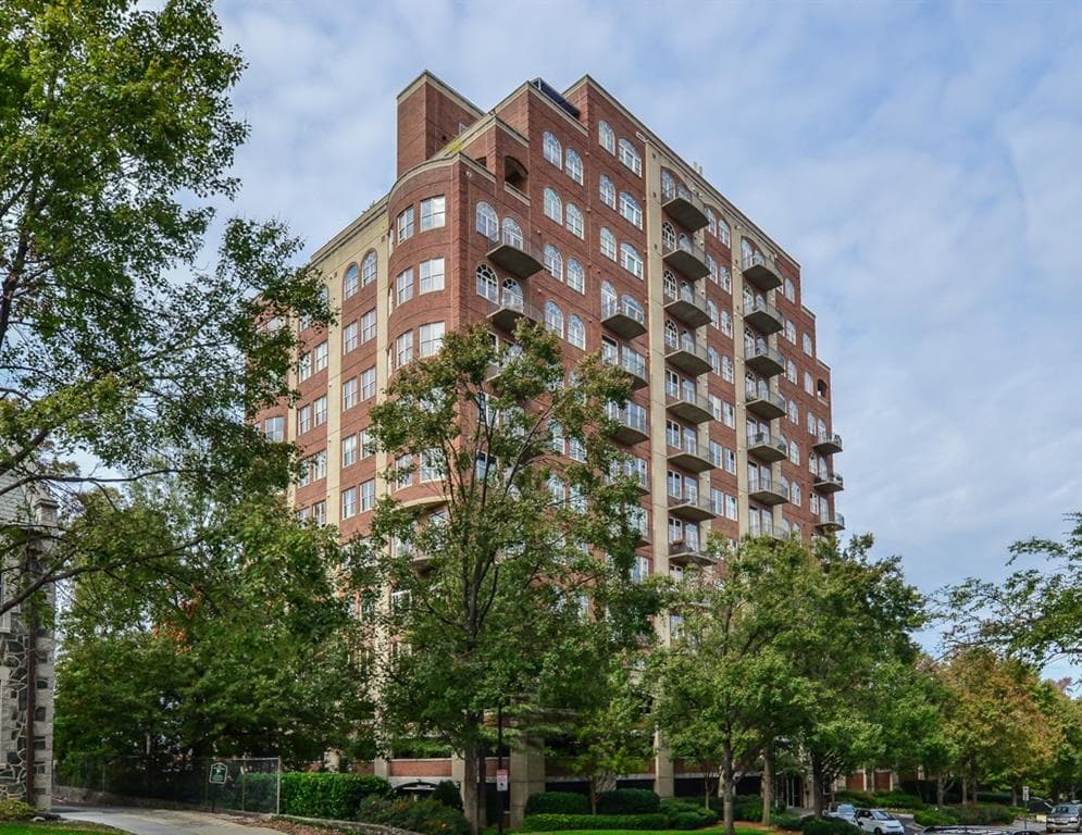 2 bedroom, 2,029 sq ft condominium sold at 3180 Mathieson Drive 1007, Atlanta, GA 30305