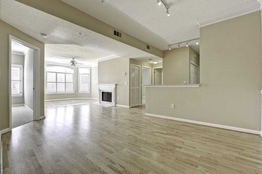 2 bedroom, 1,196 sq ft condominium sold at 955 Juniper Street 4214, Atlanta, GA 30309