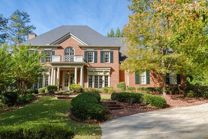 6 bedroom single family residence sold at 4418 E Conway Drive, Atlanta, GA 30327