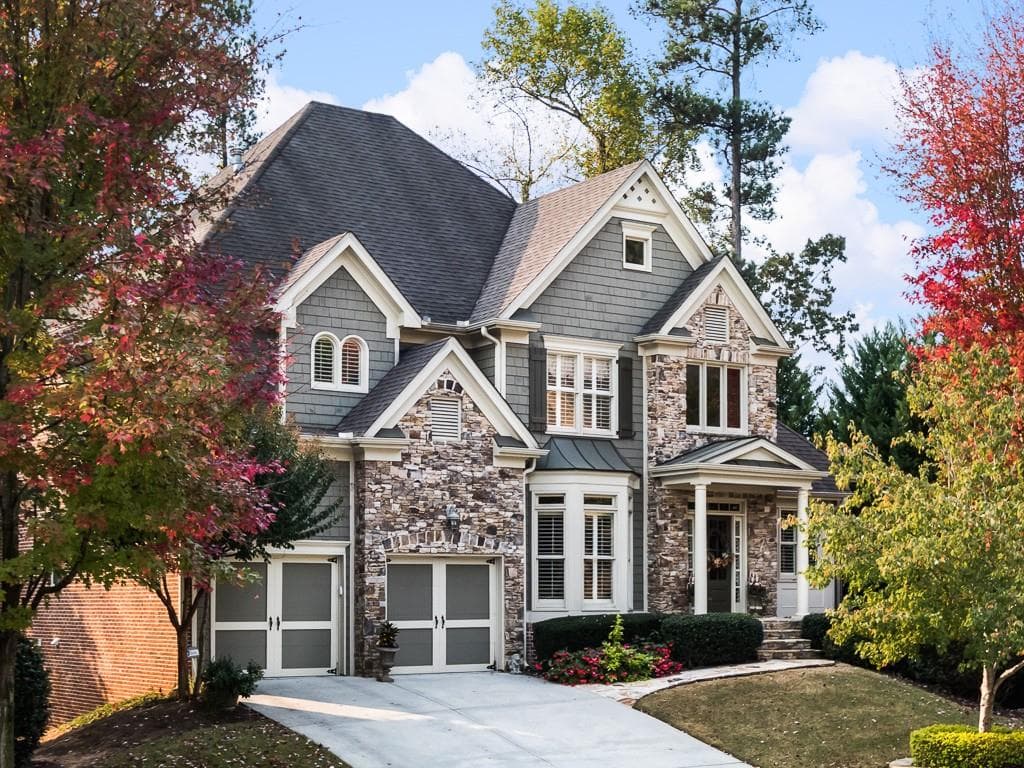 5 bedroom, 3,247 sq ft single family residence sold at 1779 Huntington Chase, Chamblee, GA 30341