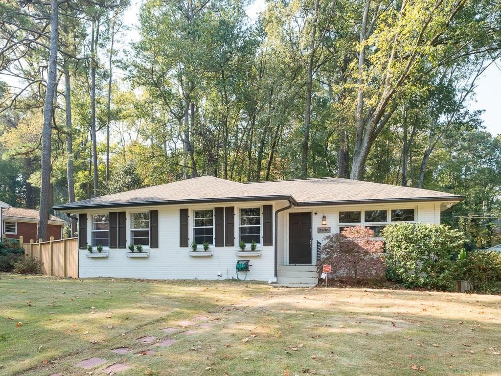 3 bedroom, 1,256 sq ft single family residence sold at 2438 Fernleaf Court, Atlanta, GA 30318