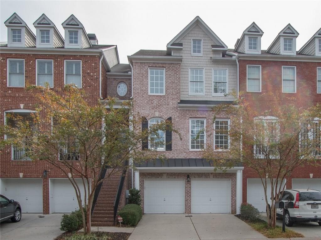 3 bedroom, 3,584 sq ft condominium sold at 3024 Riverstone Trail, Atlanta, GA 30339