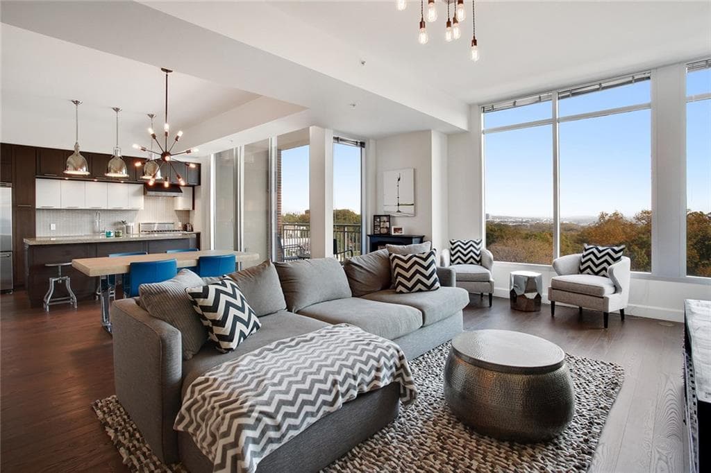2 bedroom, 1,381 sq ft condominium sold at 1820 Peachtree Street 803, Atlanta, GA 30309