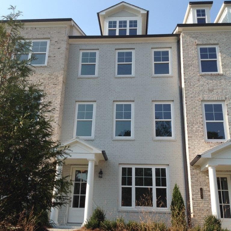 3 bedroom, 2,025 sq ft townhouse sold at 10200 Windalier Way, Roswell, GA 30076