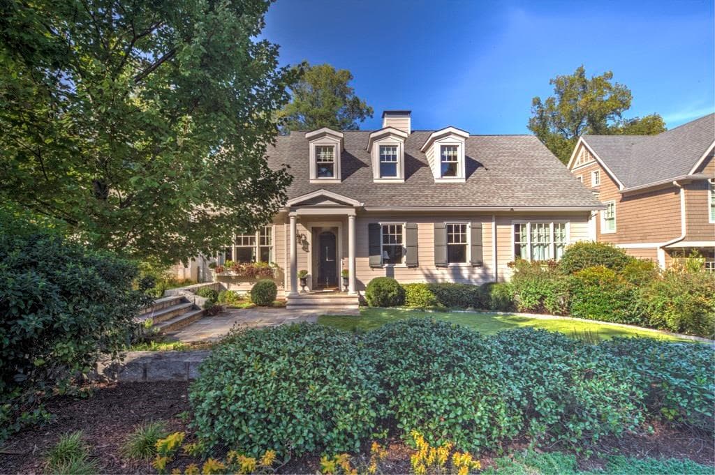 5 bedroom, 4,384 sq ft single family residence sold at 367 Hascall Road, Atlanta, GA 30309