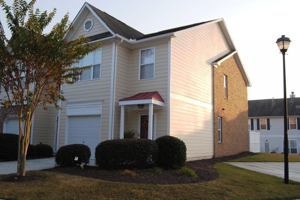 6281 Shoreview Circle 6281, Flowery Branch, GA 30542 — most recent listing photo