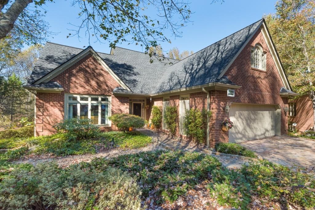 3939 Glenncrest Court, Brookhaven, GA 30319 — most recent listing photo