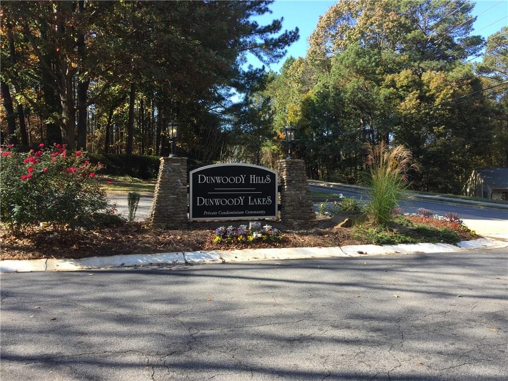 103 Natchez Trace, Sandy Springs, GA 30350 — most recent listing photo