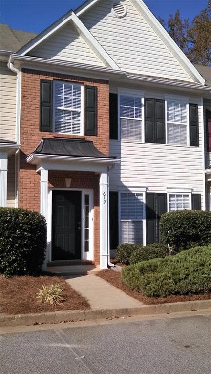 3 bedroom, 1,466 sq ft townhouse sold at 619 Kenridge Way 0, Suwanee, GA 30024