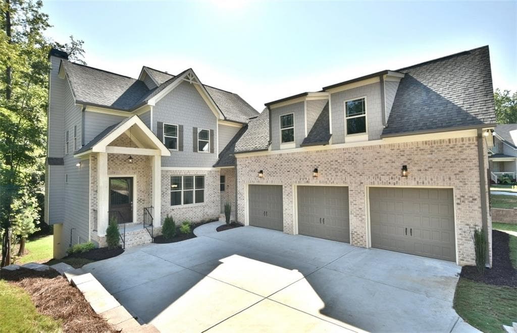5 bedroom, 4,706 sq ft single family residence sold at 986 Highland Village Trail, Mableton, GA 30126