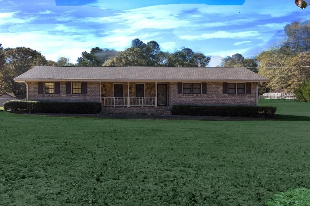 4052 Donna Lane, Loganville, GA 30052 — most recent listing photo
