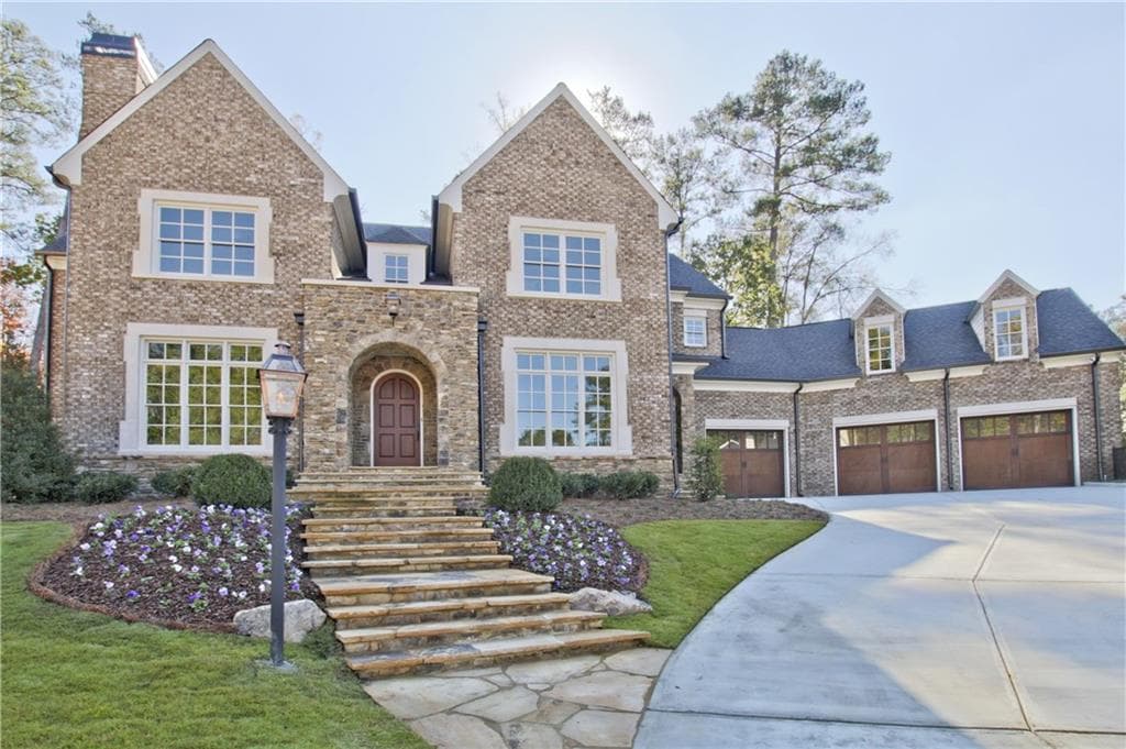 5 bedroom, 4,938 sq ft single family residence sold at 511 Ivy Preserve Court, Atlanta, GA 30342