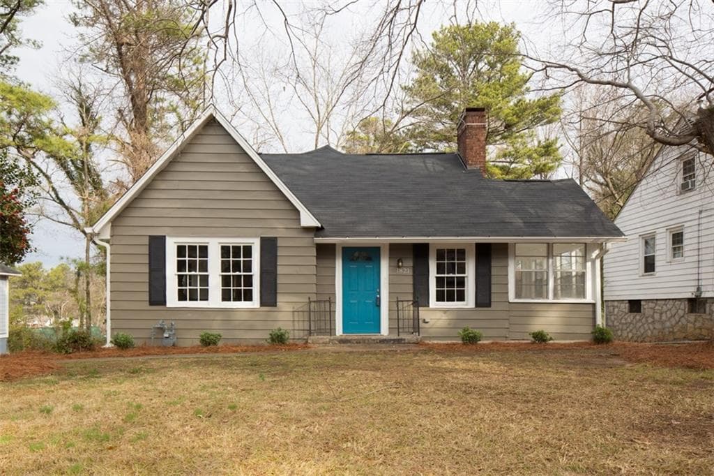 4 bedroom, 2,208 sq ft single family residence sold at 1821 Avon Avenue, Atlanta, GA 30311