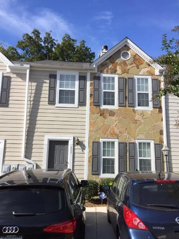 2 bedroom, 1,320 sq ft townhouse sold at 5313 Pinnacle Peak Lane 5313, Norcross, GA 30071