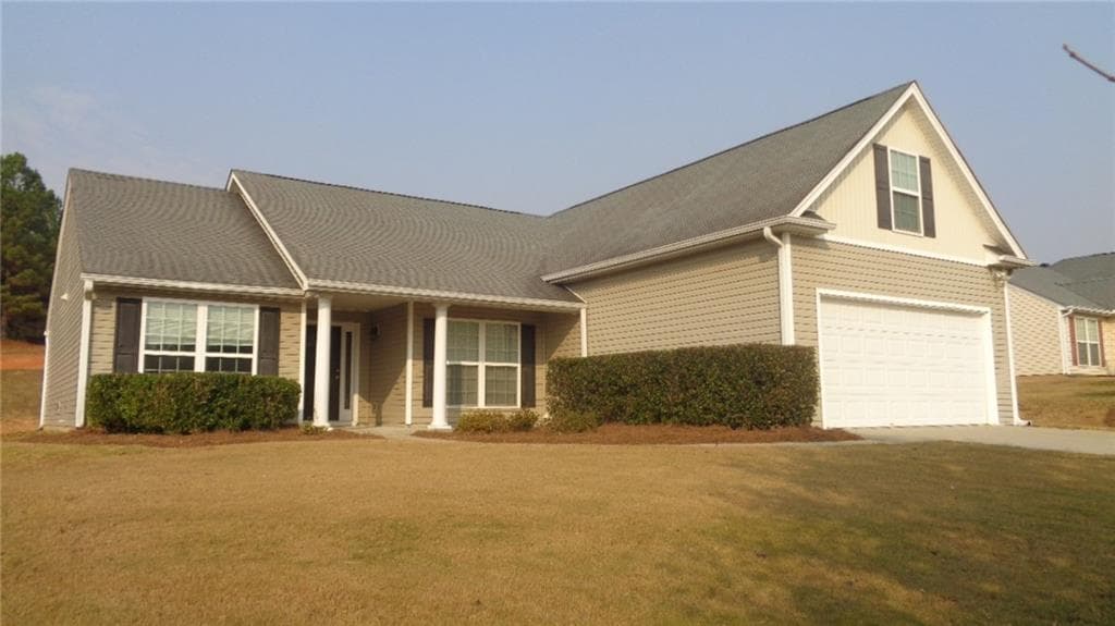 3 bedroom, 1,797 sq ft single family residence sold at 923 Downing Drive, Bethlehem, GA 30620