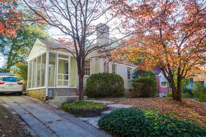 2 bedroom, 870 sq ft single family residence sold at 327 Sisson Avenue, Atlanta, GA 30317