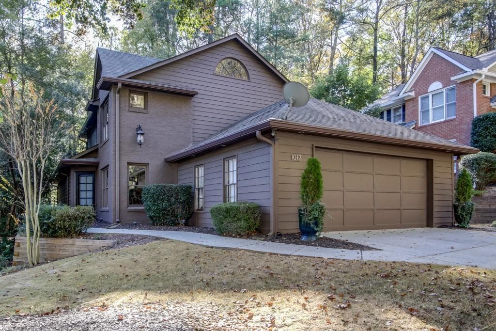 1012 Shady Valley Place, Brookhaven, GA 30324 — most recent listing photo