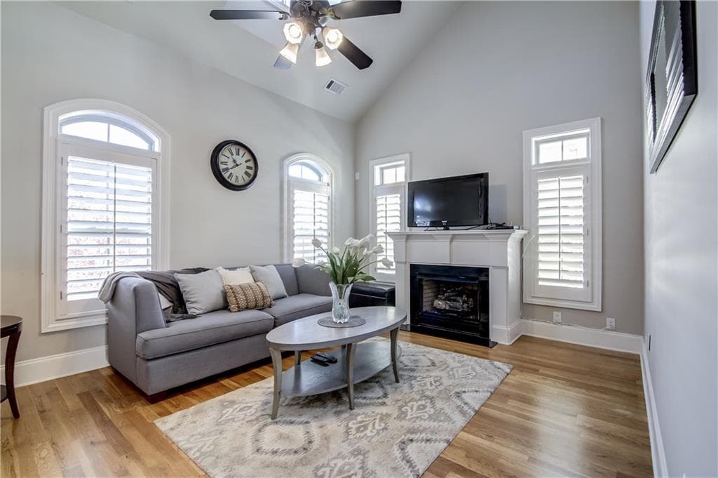 285 Le Gran Bend 285, Atlanta, GA 30328 — most recent listing photo