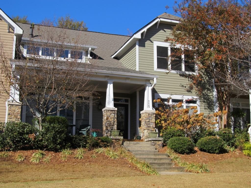 3 bedroom, 2,762 sq ft townhouse sold at 115 Independence Way, Roswell, GA 30075