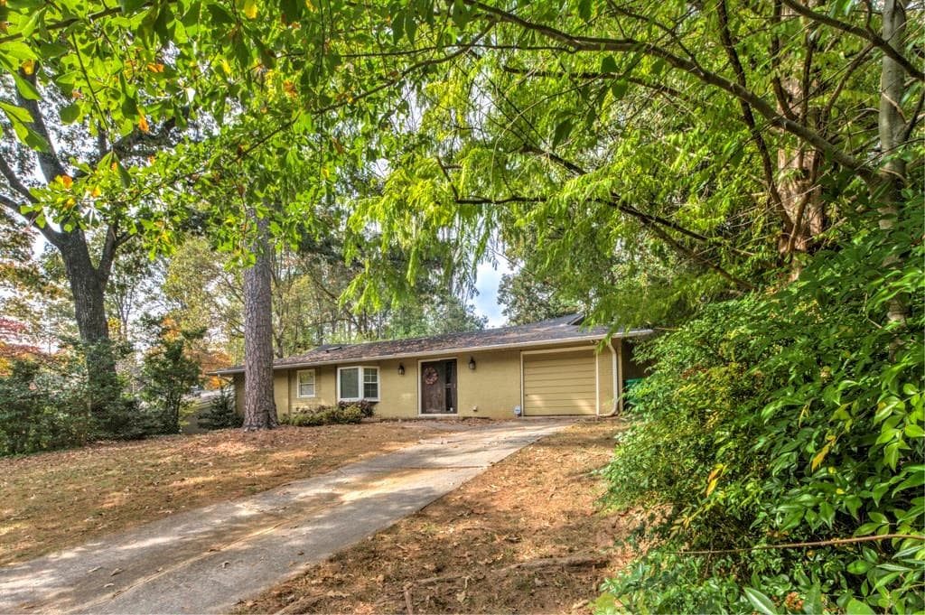 3686 Donaldson Drive, Brookhaven, GA 30319 — most recent listing photo