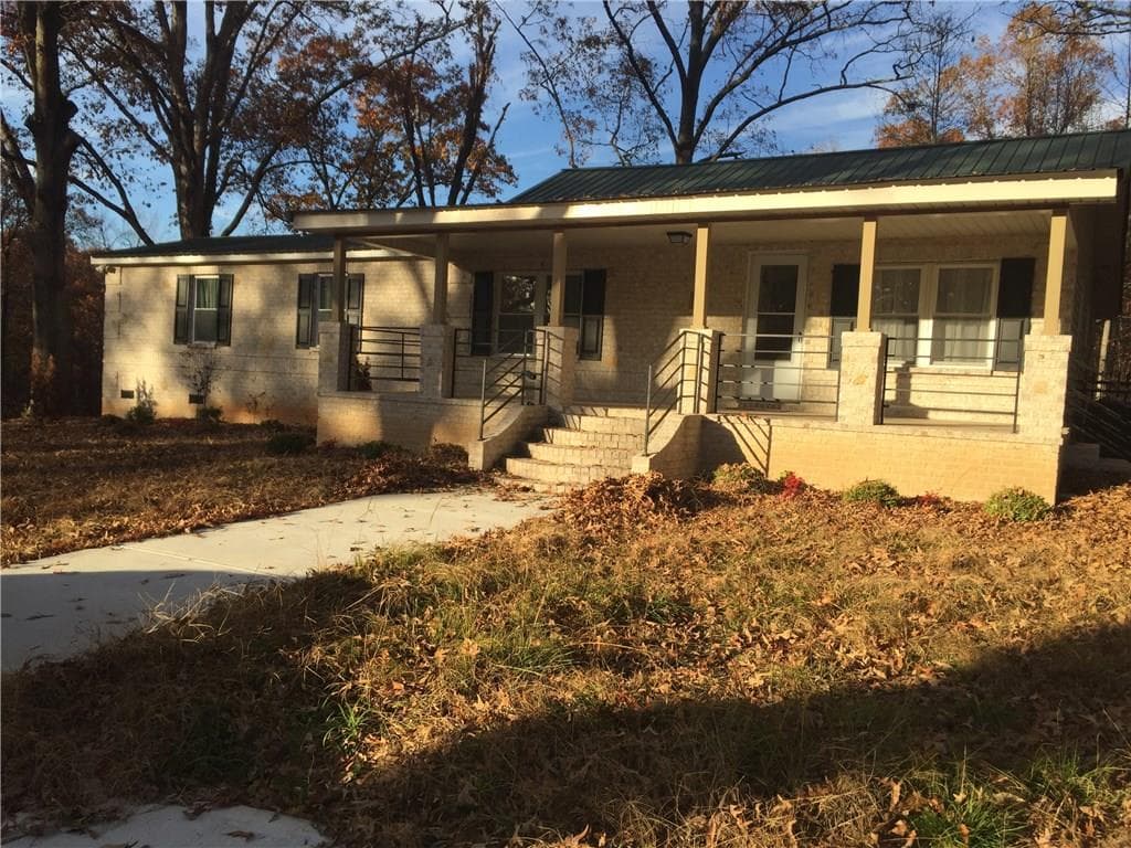 3 bedroom, 1,280 sq ft single family residence sold at 8305 Campbellton-Fairburn Road, Fairburn, GA 30213