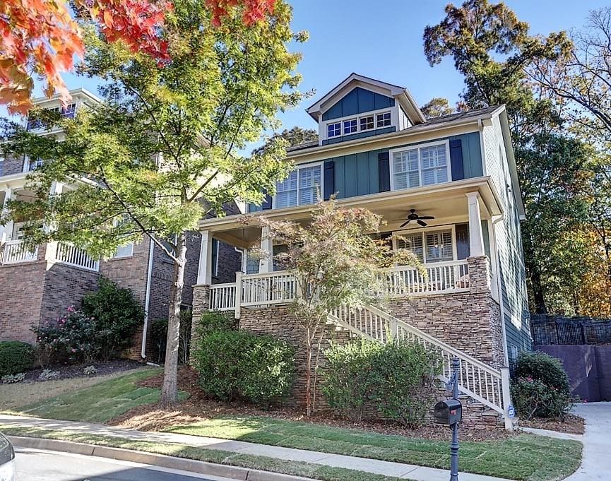 4 bedroom, 2,340 sq ft single family residence sold at 1625 Duncan Drive, Atlanta, GA 30318