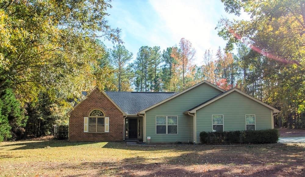 391 Waterford Drive, Jonesboro, GA 30238 — most recent listing photo