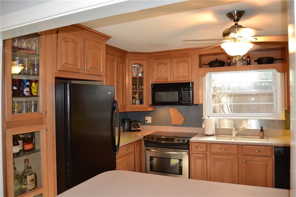 2 bedroom, 816 sq ft condominium sold at 819 Durant Place 2, Atlanta, GA 30308