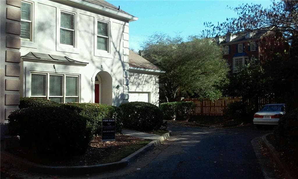 1534 Oak Grove Road 1534, Decatur, GA 30033 — most recent listing photo