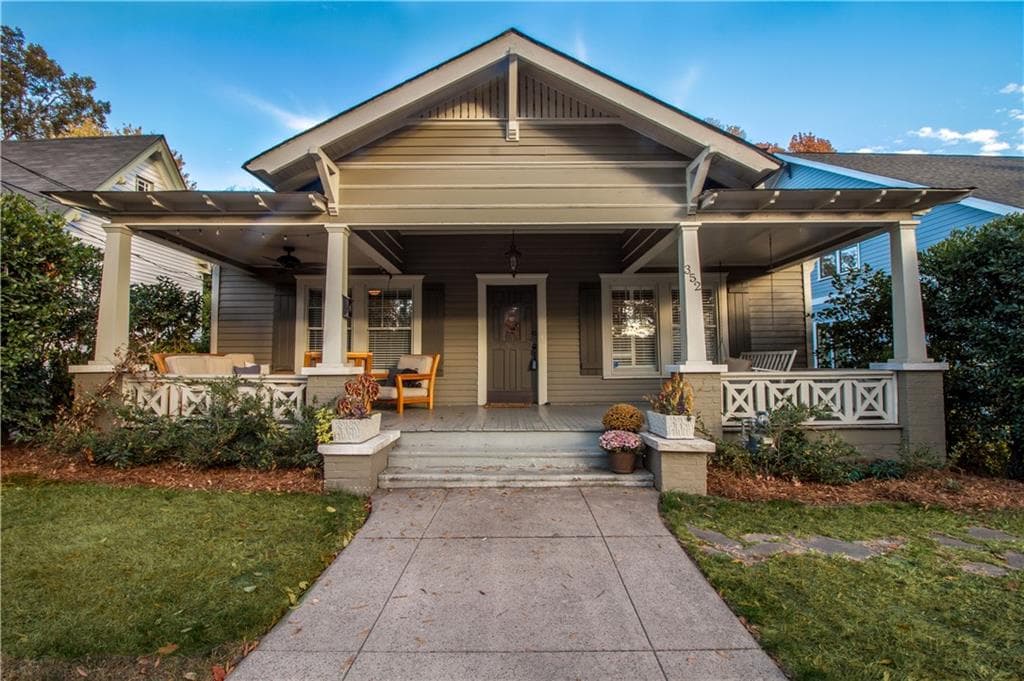 3 bedroom, 1,860 sq ft single family residence sold at 352 Church Street, Marietta, GA 30060