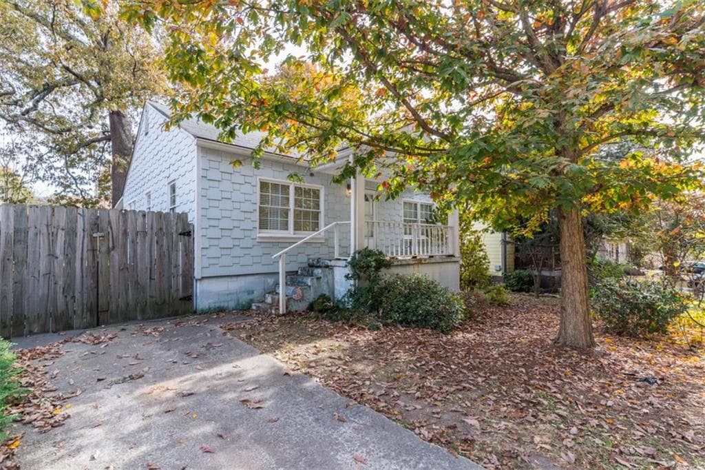2 bedroom, 1,030 sq ft single family residence sold at 739 Rice Street, Atlanta, GA 30318