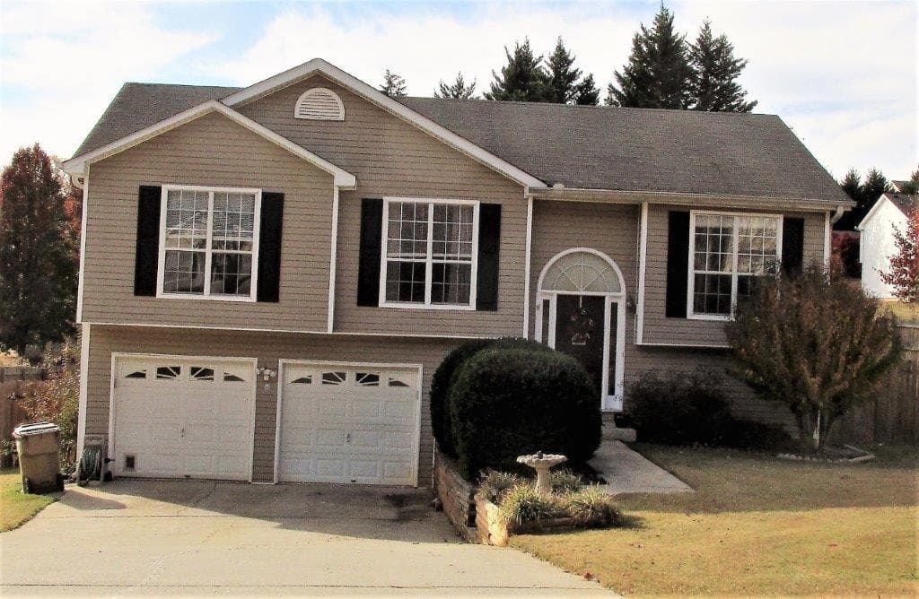 5043 Holly Hock Drive, Flowery Branch, GA 30542 — most recent listing photo
