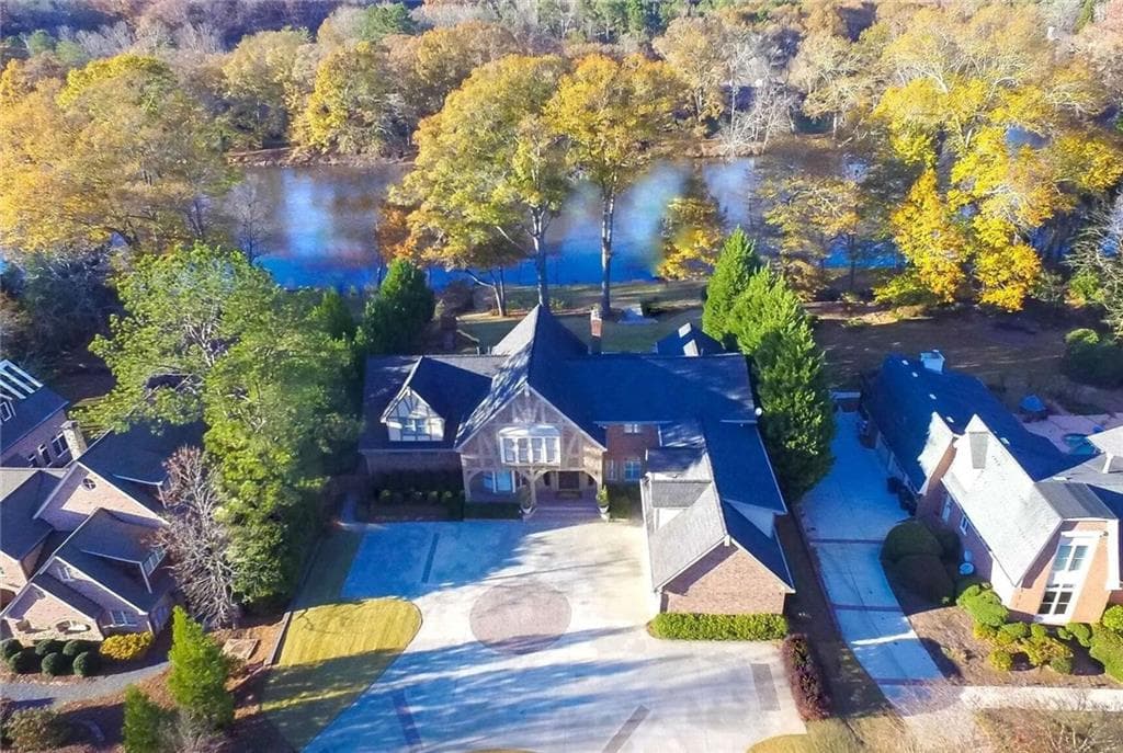 6240 River Chase Circle, Sandy Springs, GA 30328 — most recent listing photo