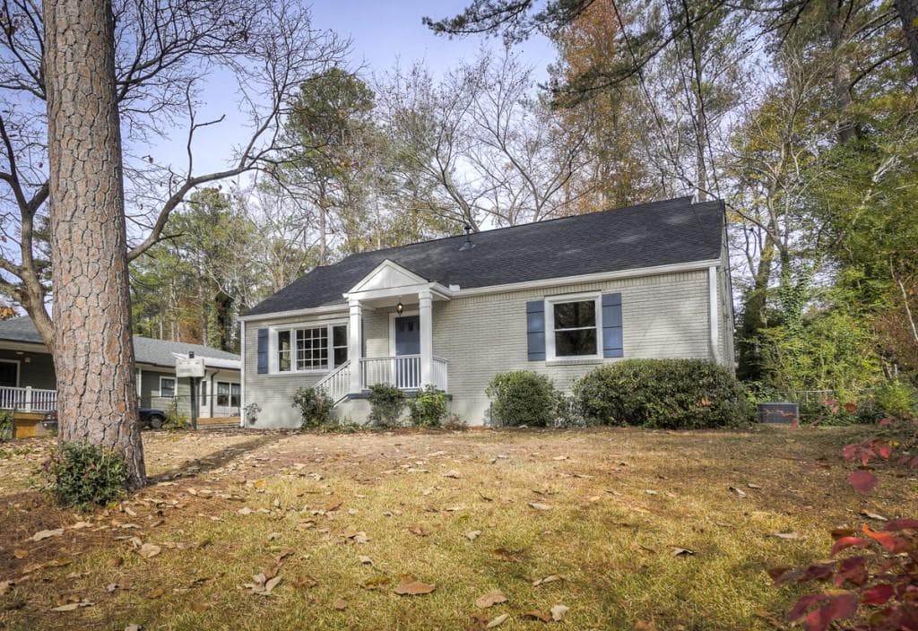 3 bedroom, 1,607 sq ft single family residence sold at 1410 Deerwood Drive, Decatur, GA 30030