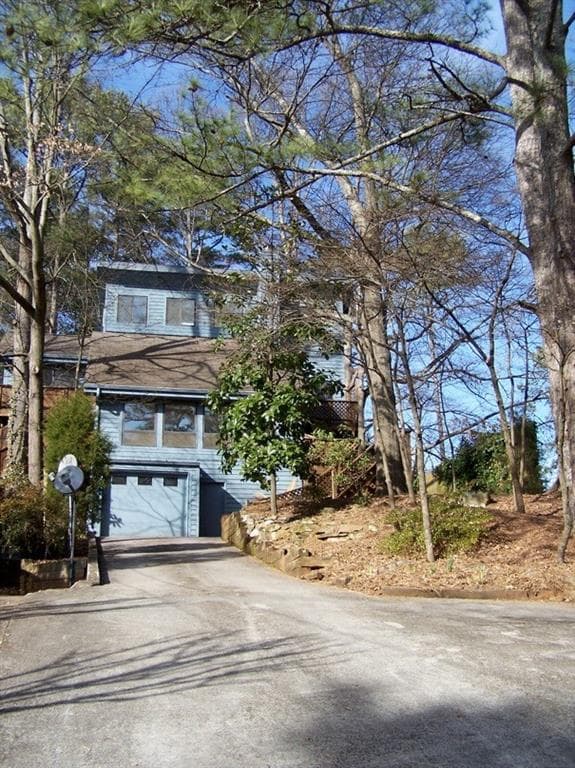 4 bedroom, 1,916 sq ft single family residence sold at 1206 University Drive, Atlanta, GA 30306