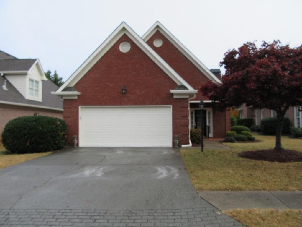 1810 Glenhurst Drive, Snellville, GA 30078 — most recent listing photo