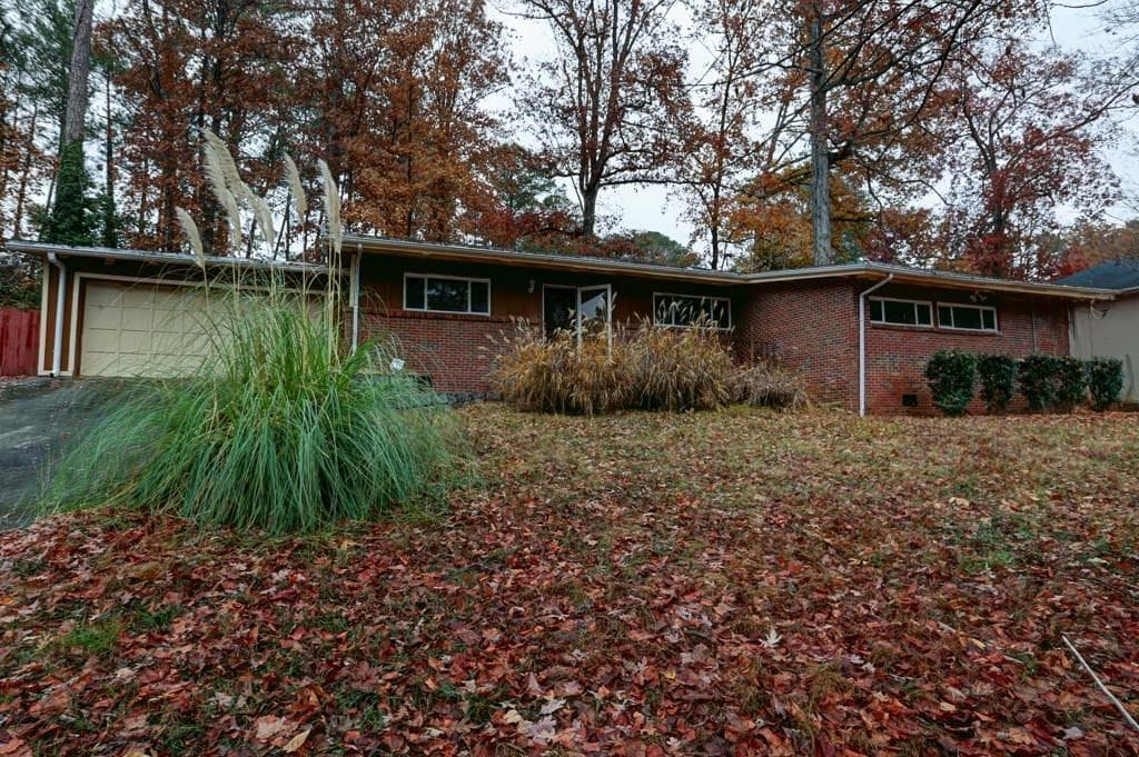 4 bedroom, 2,240 sq ft single family residence sold at 1993 Fisher Trail, Atlanta, GA 30345