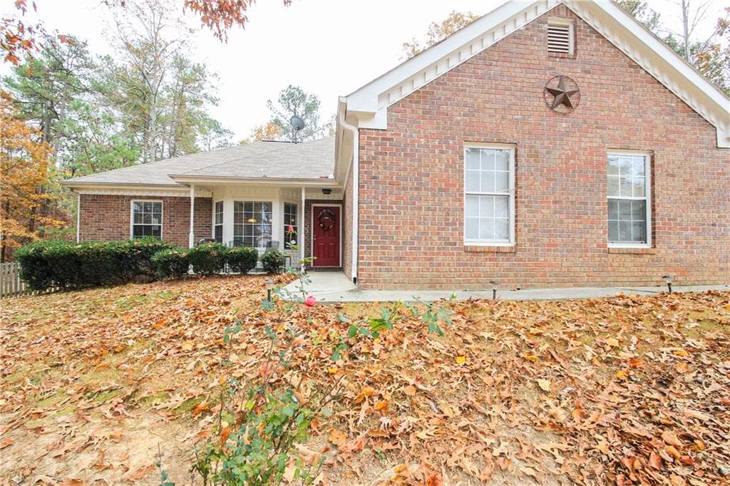 6516 Shady Valley Drive, Flowery Branch, GA 30542 — most recent listing photo