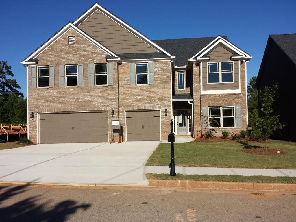 5 bedroom single family residence sold at 1010 Vintage Court, Fairburn, GA 30213