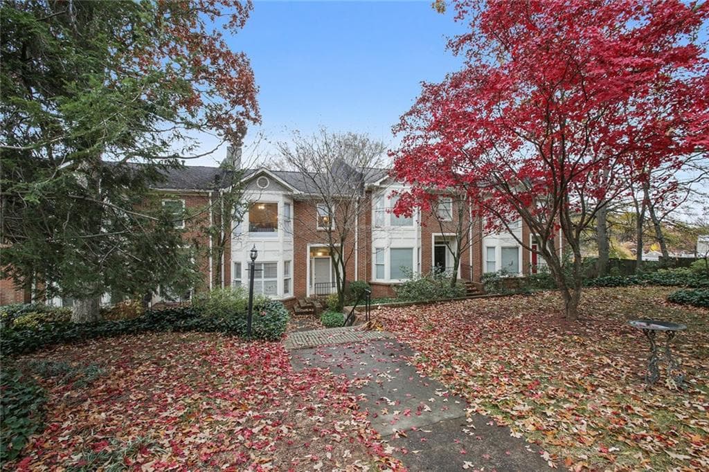 2 bedroom, 1,818 sq ft townhouse sold at 1083 High Point Drive, Atlanta, GA 30306